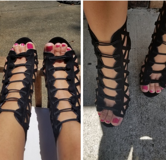 New In Box Black Strappy Suede Heels 8 Paid $167 - Picture 6 of 8